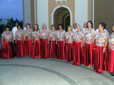 Концертом духовне музике у Шимановцима завршено обележавање осам векова СПЦ